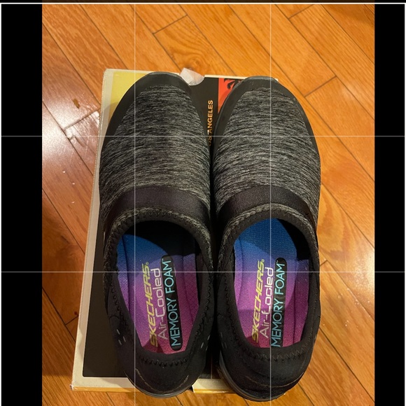 SKECHERS AIR COOLED MEMORY FOAM - Picture 1 of 2